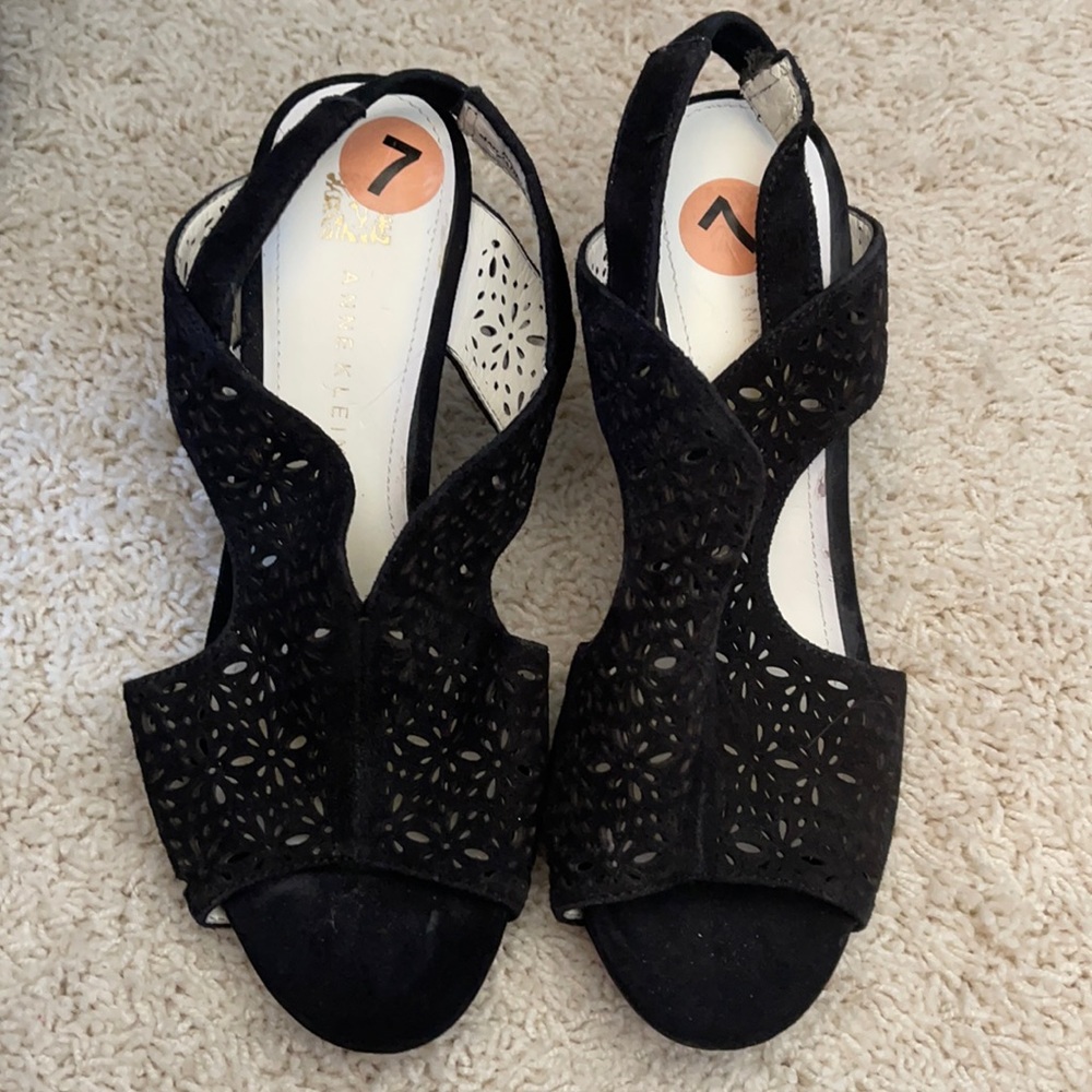 Anne Klein iflex black lace wedges size 7